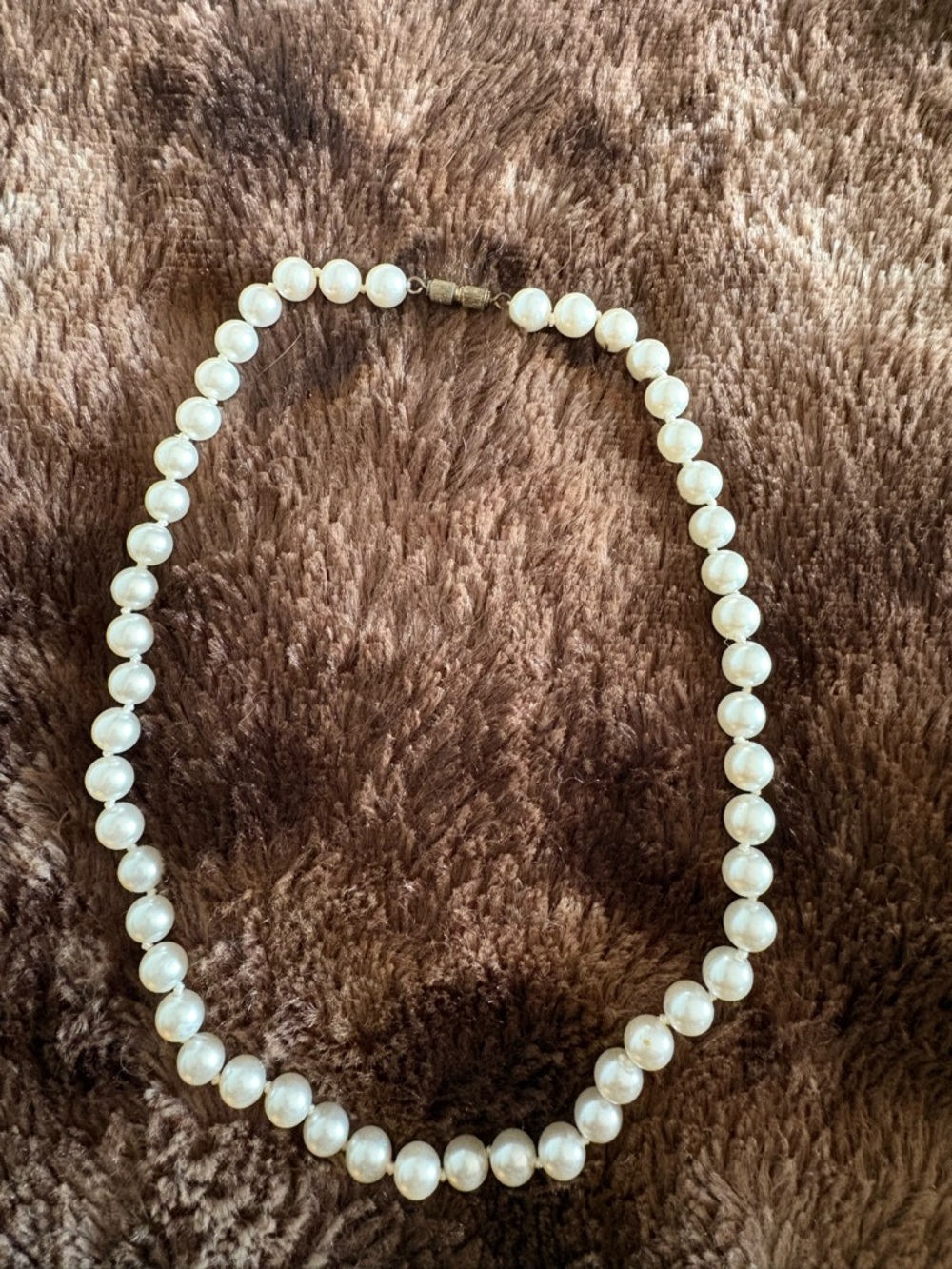 Classic White Pearl Necklace - Elegant Women's Jewelry
